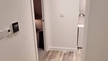Room, 1 Bedroom, Accessible, Smoking | 1 bedroom