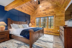 3 chambres, fer et planche à repasser, Wi-Fi gratuit, draps fournis