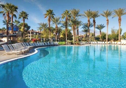 Cozy 1-bedroom resort suite in lovely Palm Desert during Coachella Festival