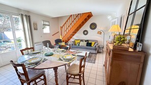 Interior - Charming house just steps from the central market (LE BOIS PLAGE EN RE)
