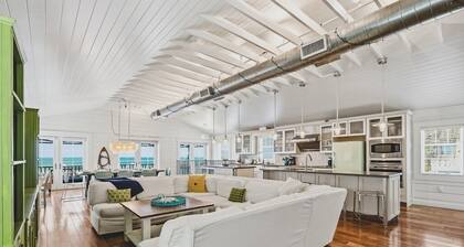 Happy Ours – NEW LISTING, Direct Beachfront Home On Magnolia