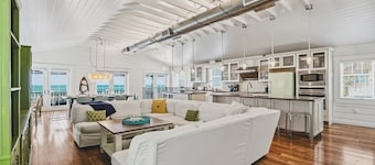 Happy Ours – NEW LISTING, Direct Beachfront Home On Magnolia