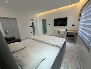 3 camere, ferro/asse da stiro, Wi-Fi gratuito, lenzuola