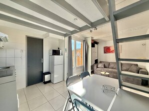 Interior - CAP D'AGDE - Plage de la Roquille // Réf 0131 (CAP D'AGDE)