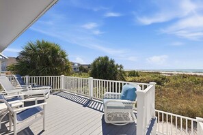 Terrace/patio - BG Shores 3, Single Family, Sleeps 8, 4 Bedroom - 3 Bath - Gulf Front (Boca Grande)
