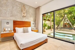 4 bedrooms, iron/ironing board, travel cot, WiFi - Casa Heaven: Serene Villa with Pool (Tulum)