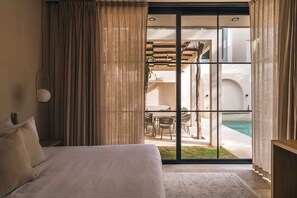 4 bedrooms, WiFi - Casa Aguila: Minimalist Villa with Panoramic Pool (Tulum)