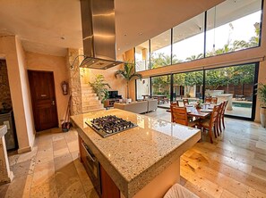 Dining - Villa Itzamara | Oasis con Piscina en La Veleta (Tulum)