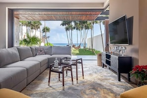 TV - Alina: Stunning Ocean Views & Pool in Tankah (Tulum)
