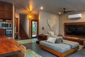TV - Amalfi: 5BR Luxury Retreat Near the Beach (Tulum)