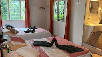 Chambre Quadruple, vue jardin