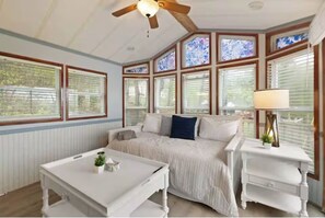 LIVING ROOM - Luxury Cabin with Pasture Views & Private Hot Tub (STANTON)