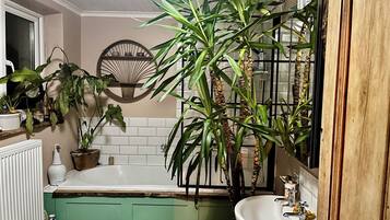 Towels, soap, toilet paper