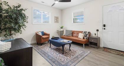 4 Min Drive Downtown - 7 Min Walk to Golden Belt