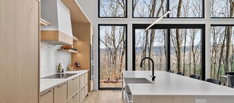 NEW! Forêt de Verre | 7 Min to Village | Hot Tub, Firepit & Entertainment | 16 Guests