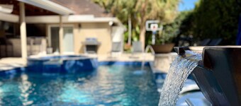 Plantation Resort Retreat • Pool, Hot Tub • Near Sawgrass Mills