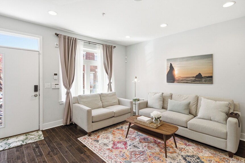 Luxury Fishtown - 3 Ensuite Br - Roofdeck+bar+backyard- Perfect For 6- Sleeps 10 - Cherry Hill, NJ