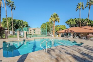 Pool - Charming 1-bedroom condo with AC in cozy Mesa neighborhood (Mesa)