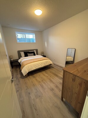 Room - Hidden Gem | Executive Suite, Private Entrance + 2BR (Airdrie)