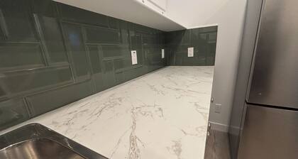 Hidden Gem | Executive Suite, Private Entrance + 2BR