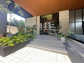 Exterior detail - Hotel Piantini One (Santo Domingo)