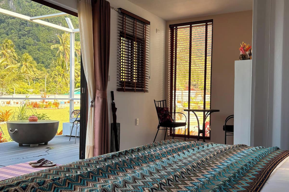 Deluxe Cottage, Sea View | In-room safe, laptop workspace, free WiFi