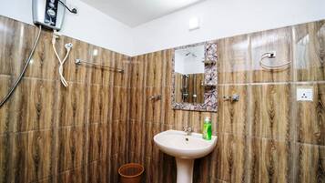 ์ด์ฝ๋
ธ๋ฏธ ๋๋ธ๋ฃธ, ์ฐ ์ ๋ง | ์์ค