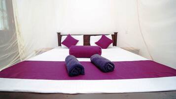 Economy Double Room, Mountain View | In-room safe, desk, laptop workspace, soundproofing