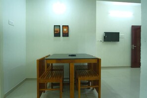 Dining - Greens Apartments (Kozhikode)