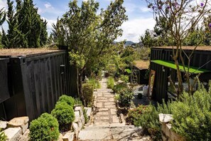 Deluxe Bungalow, Patio, Garden View | Kawasan hartanah