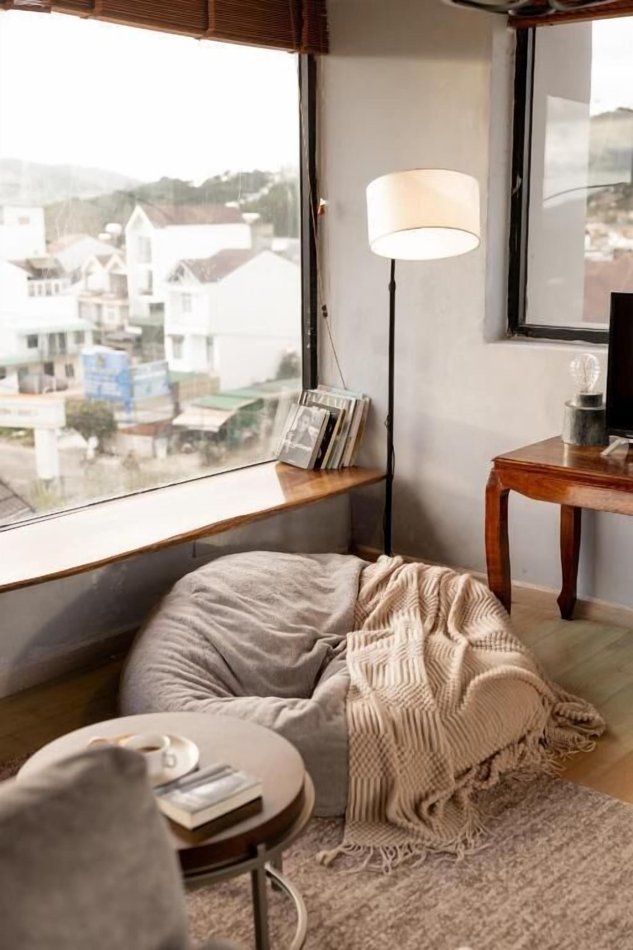 Cobertura luxo, sacada, vista para o jardim | Parte interna