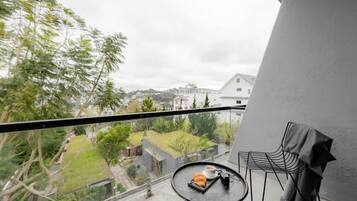 Deluxe Double Room, Balcony, City View | Outdoor dining