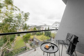 Deluxe Double Room, Balcony, City View | Outdoor dining - HT GARDEN VILLA (Da Lat)