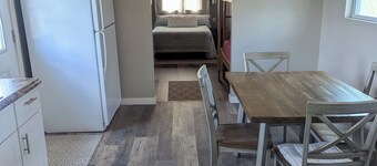 Cozy Cabin in the Orchard - Peaceful Country Escape