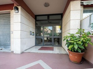 Exterior detail - Apartment Jana by Interhome (Genova)