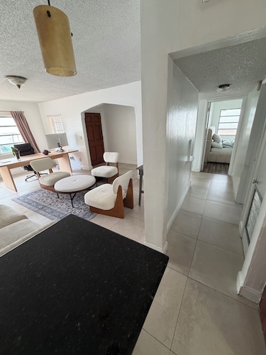 Miami Home 5 Min to MIA Airport Cruise Port Calle 8 South Beach Stadium