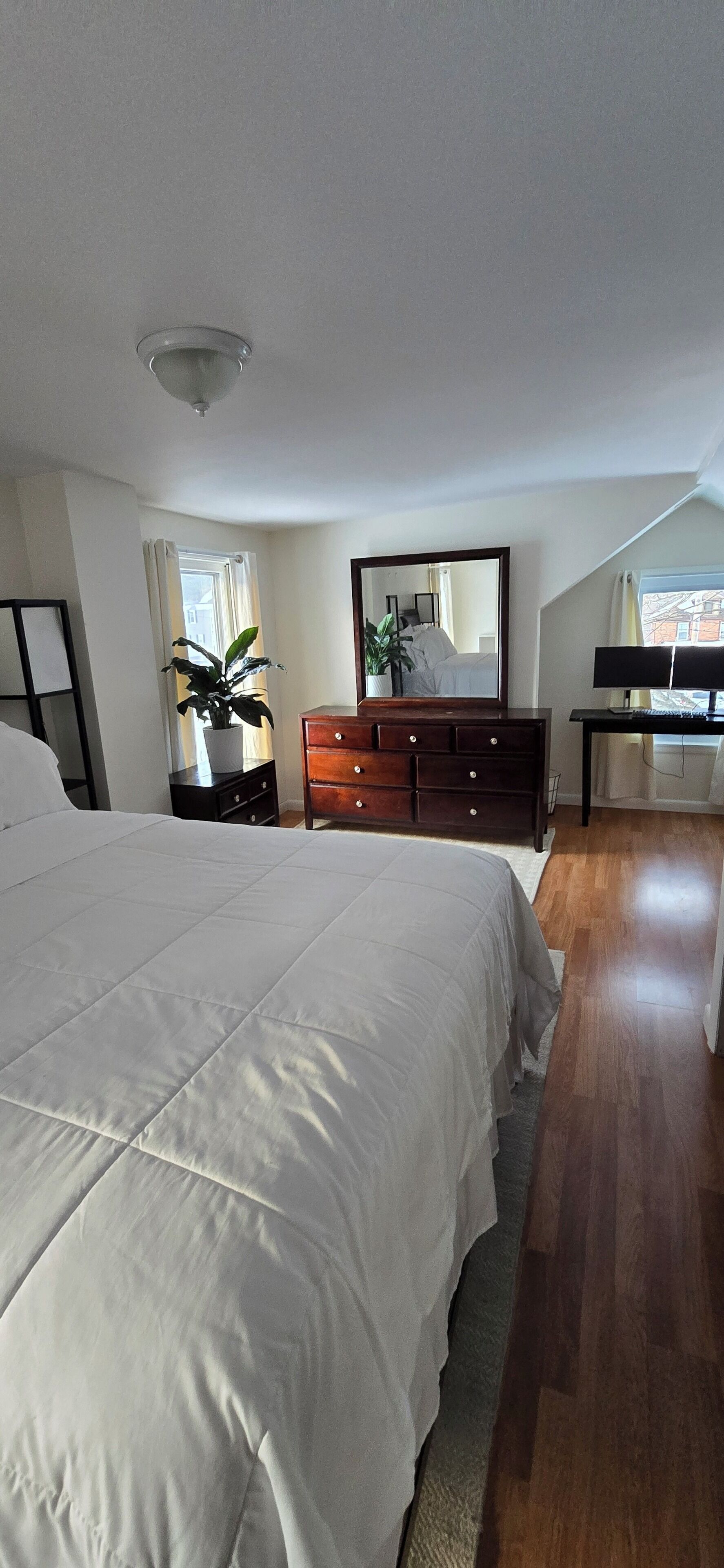 1 bedroom, desk, iron/ironing board, free WiFi