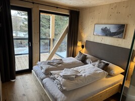 Chalet | 4 bedrooms, bed sheets