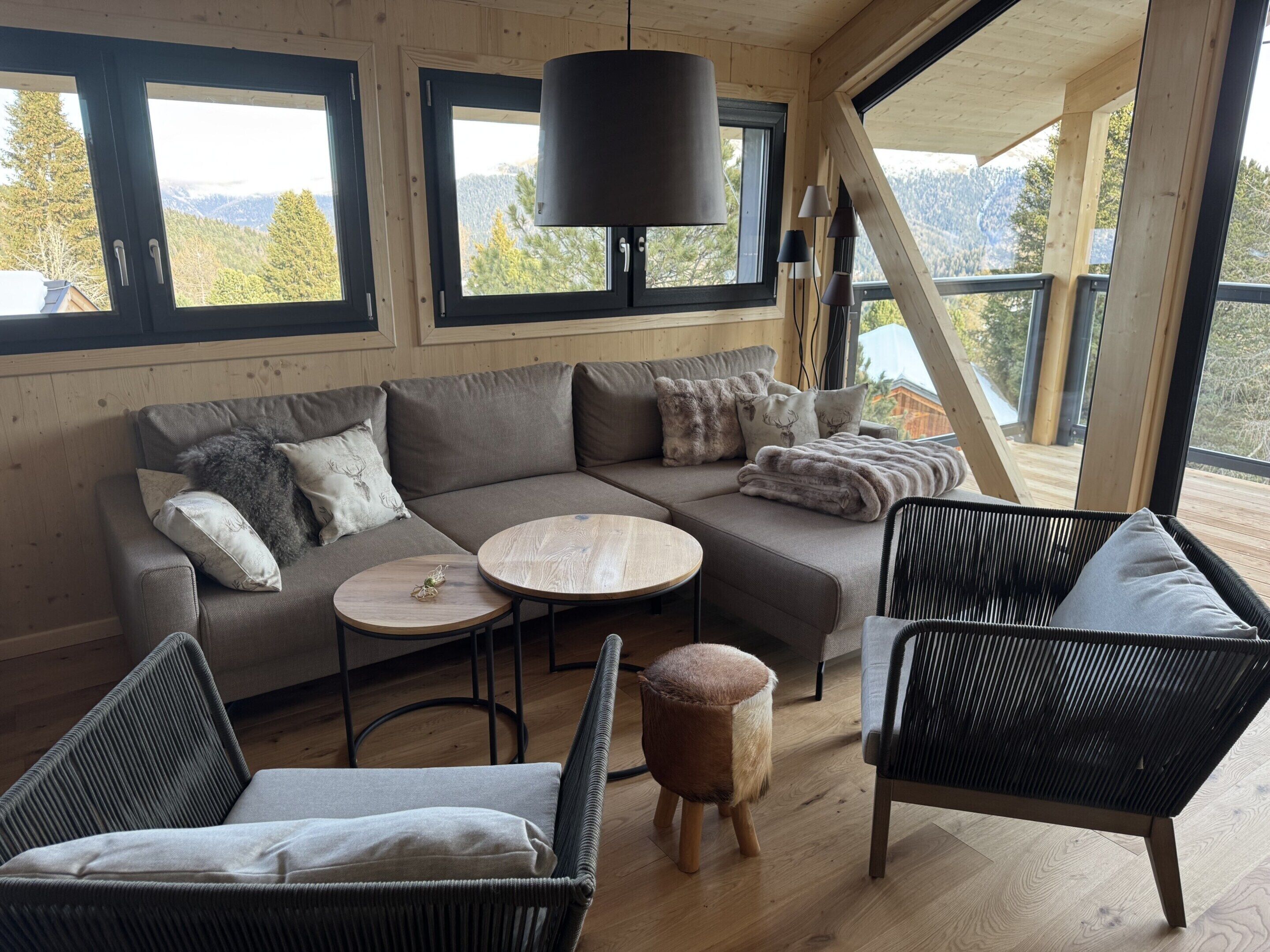 Chalet | Ruang keluarga