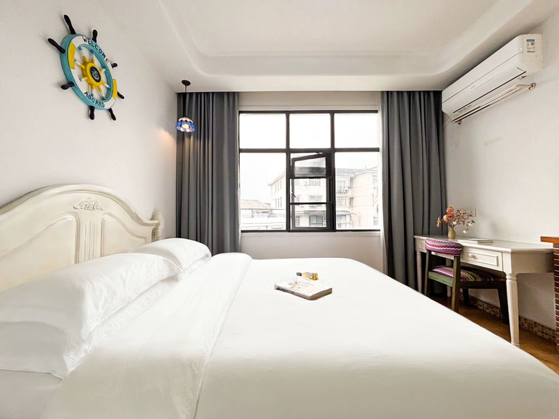 ห้องคอมฟอร์ทดับเบิล, ระเบียง, วิวภูเขา