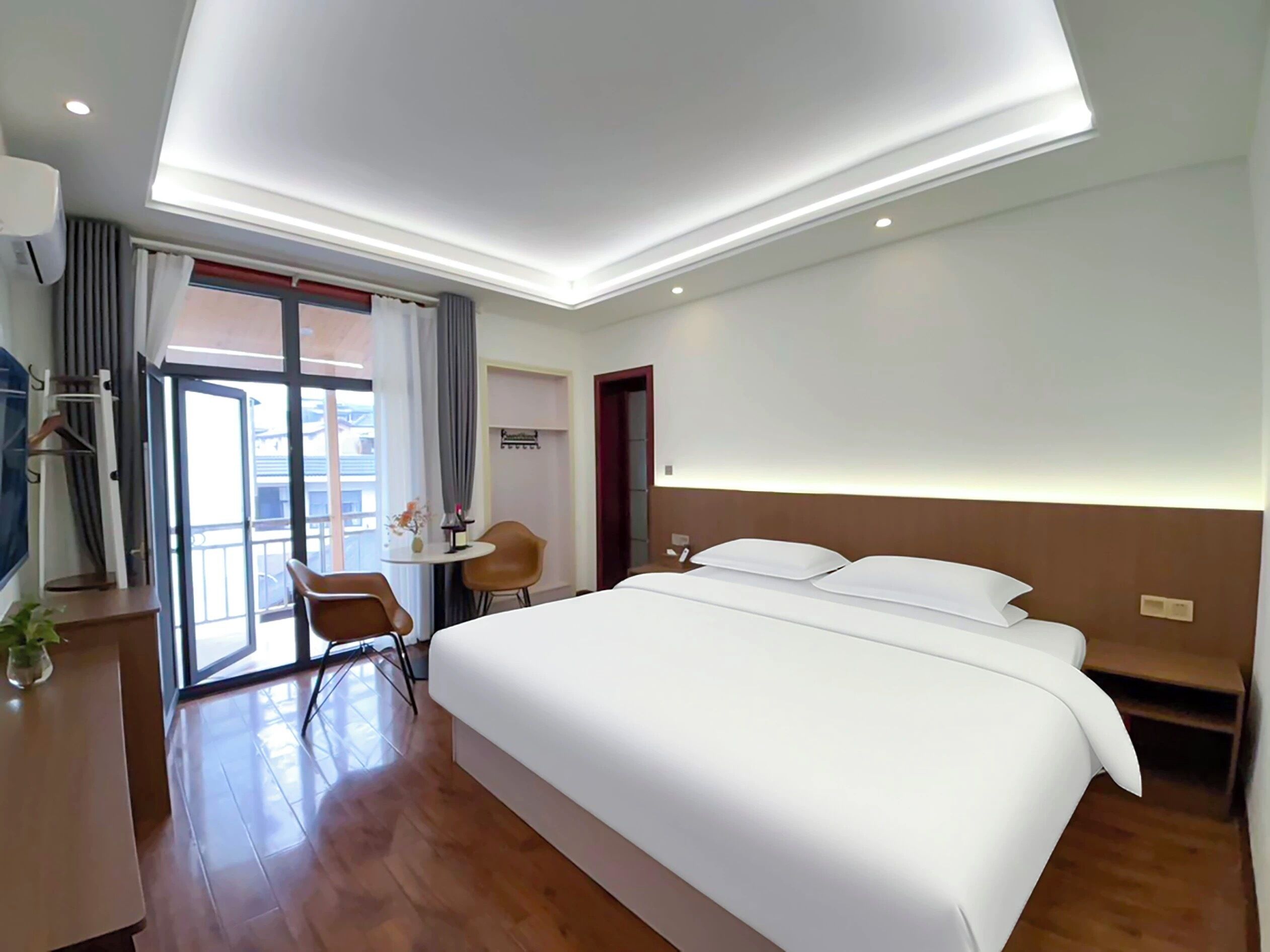 Comfort-Doppel- oder -Zweibettzimmer, Veranda, Hügelblick