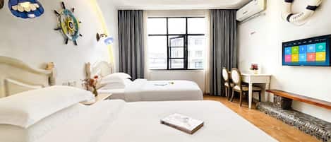 Phòng 2 giường đơn tiện nghi đơn giản, lanai, quang cảnh núi