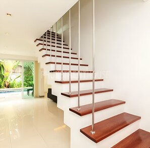 Interior - 3-bedroom Pool Villa in lovely Tambon Kamala with cool AC (Tambon Kamala)
