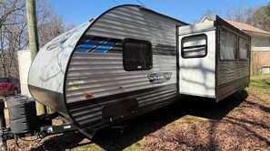 المنطقة المحيطة بالمنشأة