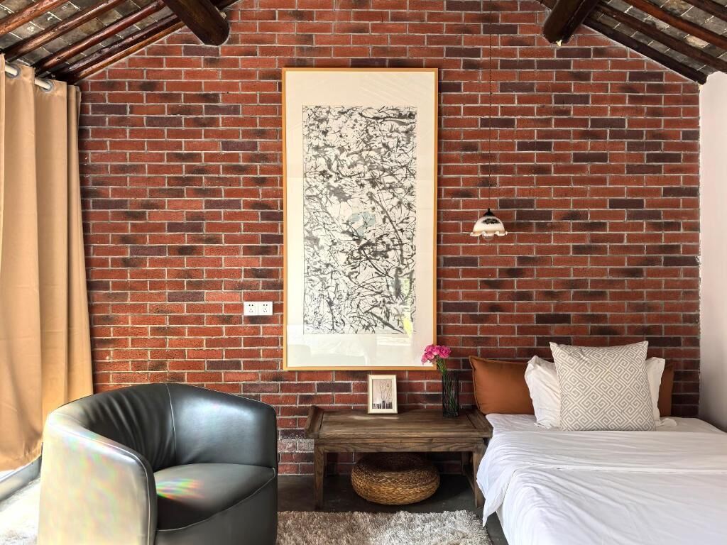 Estudi clàssic, balcó, vistes a la ciutat