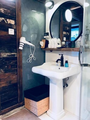 Bathroom - Suzhou Houlishenghuo Guesthouse (Suzhou)