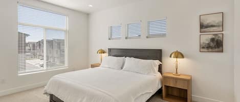 4 quartos, ferros/tábuas de passar roupa, berço de viagem, Wi-Fi