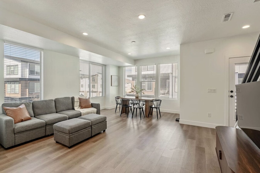 Foothill Flat | Brand New | Garage | Near Ski Canyons - South Jordan