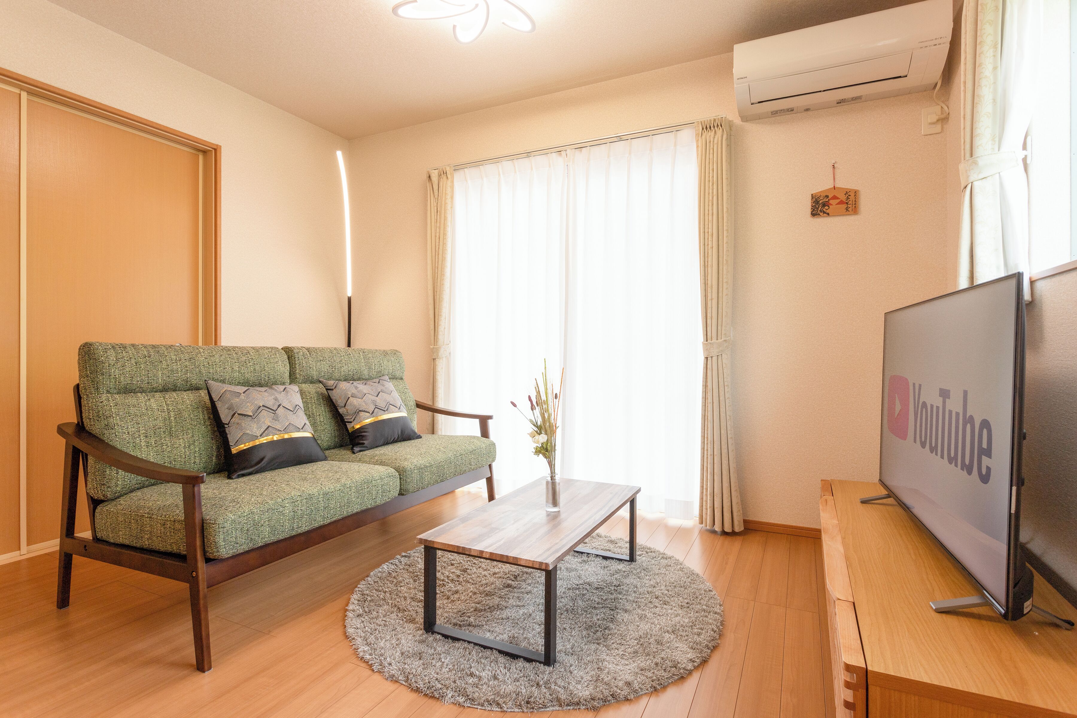 Family House, 4 Bedrooms | Living area