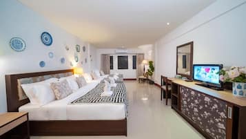 Classic Studio, Balcony, City View